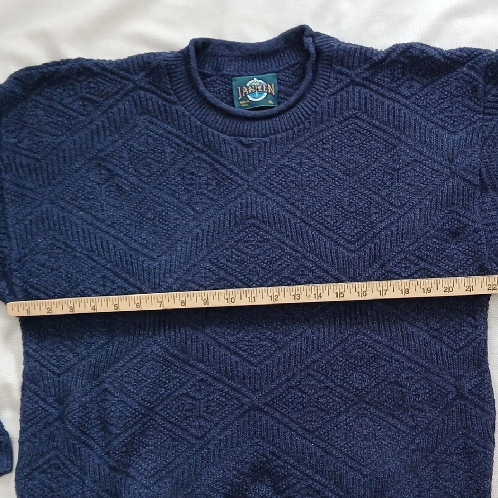 Navy Blue Men's Sweater XL (Jantzen) - Picture 3 of 8